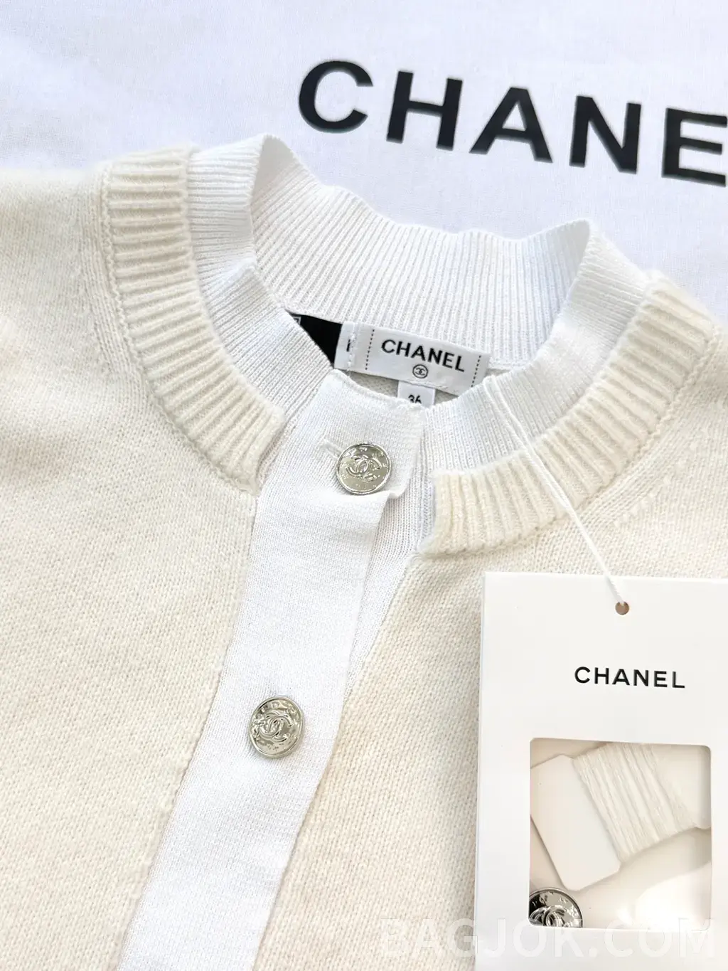 샤넬 CHANEL 울 블렌드 크롭 니트 카디건 상세 이미지