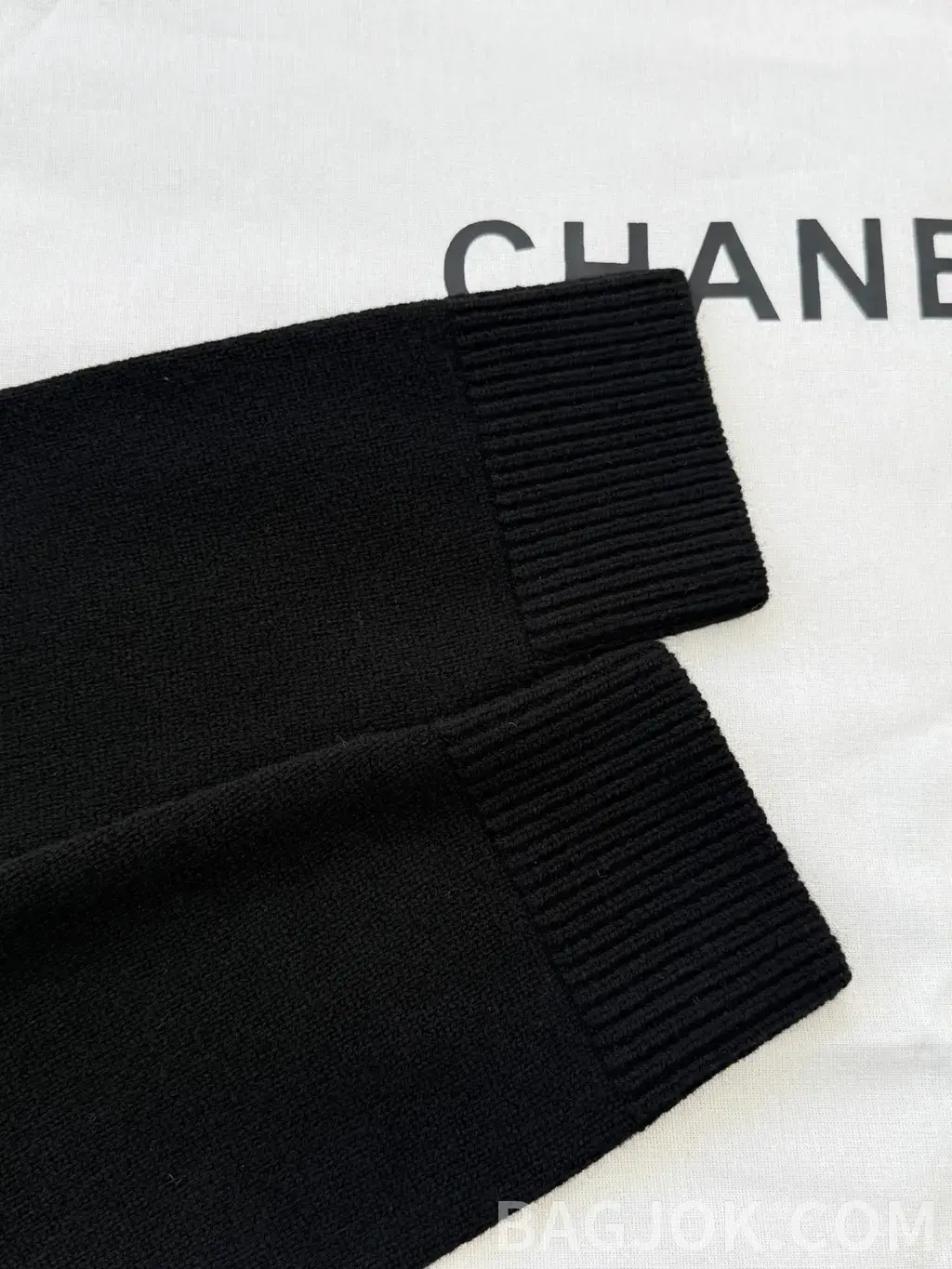 샤넬 CHANEL 울 블렌드 크롭 니트 카디건 상세 이미지