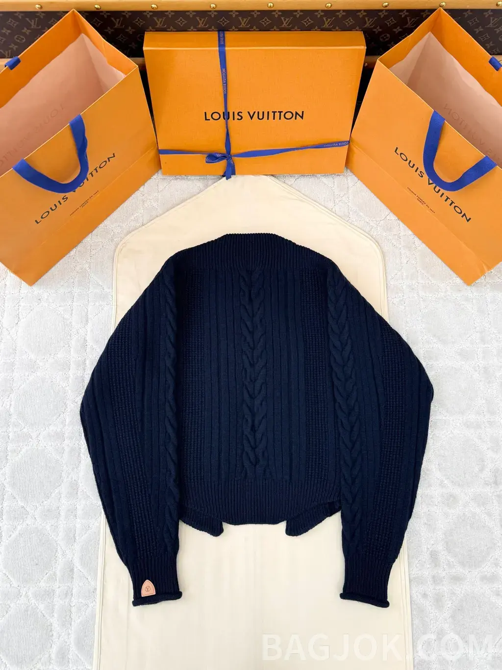 루이비통 LOUIS VUITTON 케이블 니트 카디건 상세 이미지