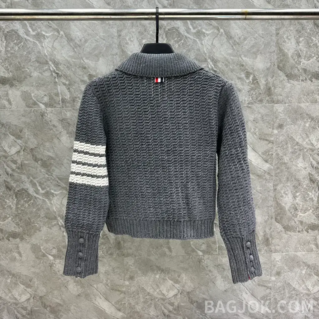 톰브라운 THOM BROWNE 시그니처 4바 크롭 니트 가디건 상세 이미지