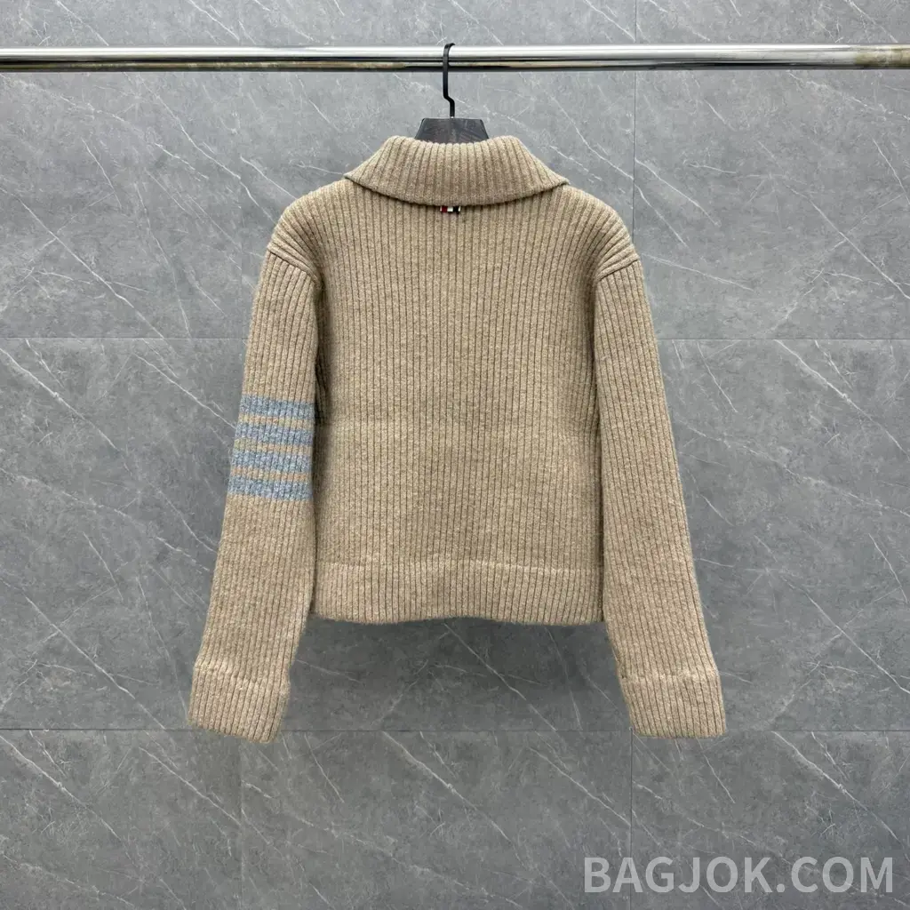 톰브라운 THOM BROWNE 리브드 울 크롭 가디건 상세 이미지