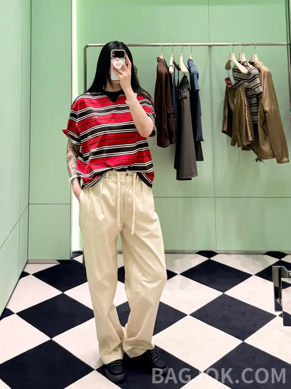 프라다 PRADA 스트라이프 니트 티셔츠 상세 이미지