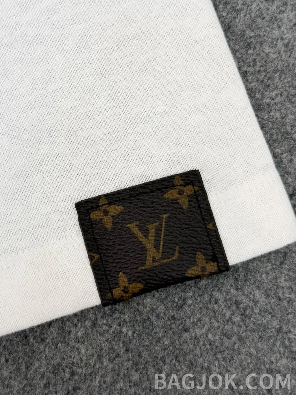 루이비통 LOUIS VUITTON 빈티지 러기지 프린트 오버사이즈 티셔츠 상세 이미지