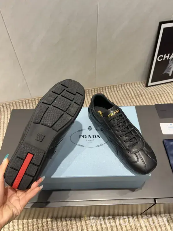 프라다 프라다 스니커즈 25SS 상세 이미지