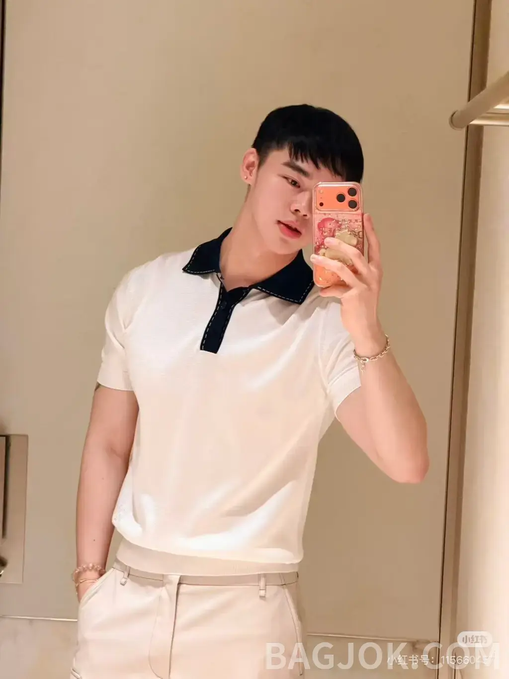 펜디 FENDI 콘트라스트 칼라 니트 폴로 셔츠 상세 이미지