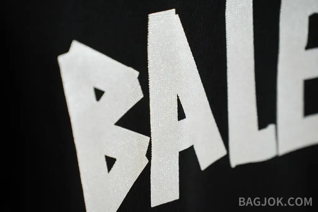 발렌시아가 BALENCIAGA 헤비듀티 프린트 크루넥 반팔 티셔츠 상세 이미지