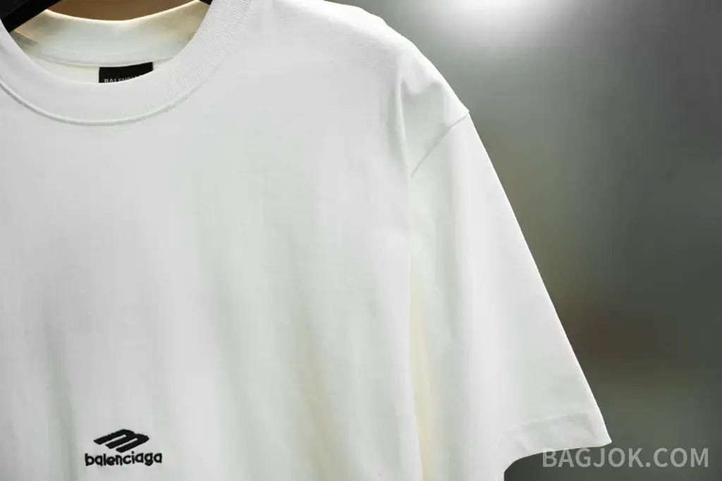 발렌시아가 BALENCIAGA M 로고 오버핏 크루넥 반팔 티셔츠 상세 이미지