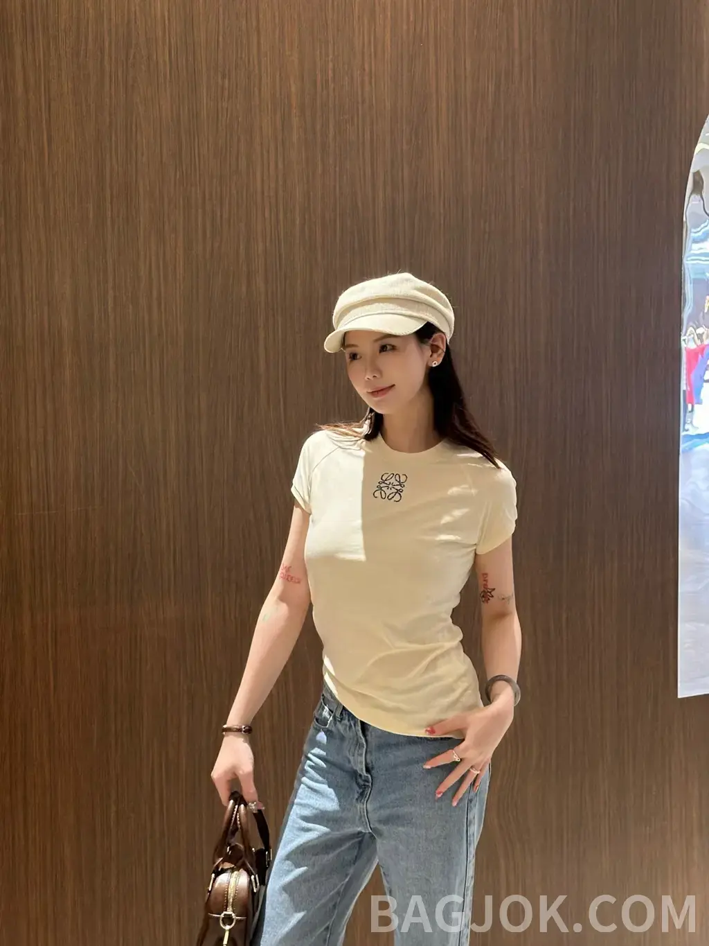 로에베 LOEWE 아나그램 자수 코튼 티셔츠 상세 이미지