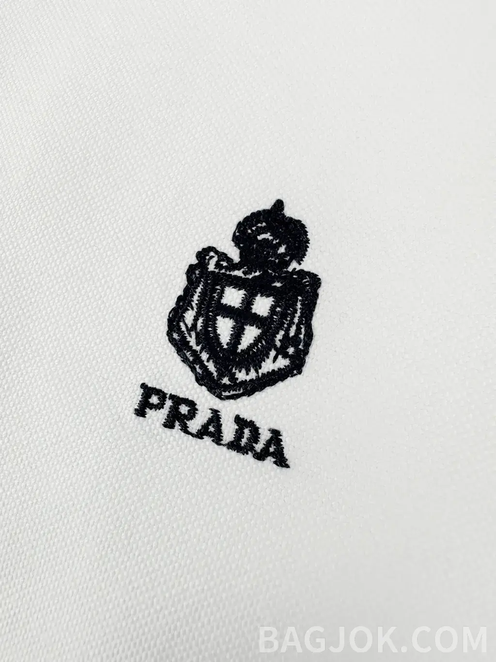 프라다 PRADA 실드 엠블럼 옥스퍼드 셔츠 상세 이미지