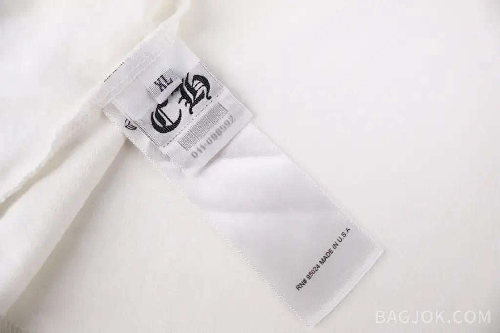 크롬하츠 CHROME HEARTS 올오버 프린트 그래픽 반팔 티셔츠 상세 이미지