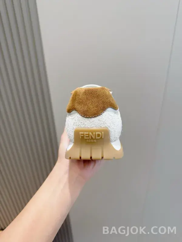 펜디 펜디 웨이브 펄스 스니커즈 상세 이미지
