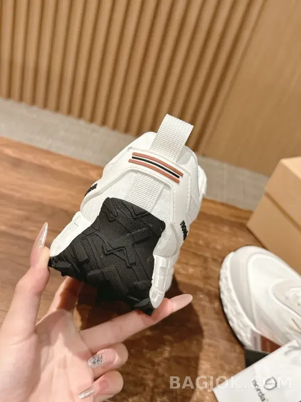 제냐 제냐 스니커즈 25SS 상세 이미지