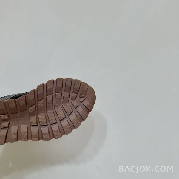 보스넬로쿠치넬리 보스넬로 쿠치넬리 테크 패널 스니커즈 상세 이미지