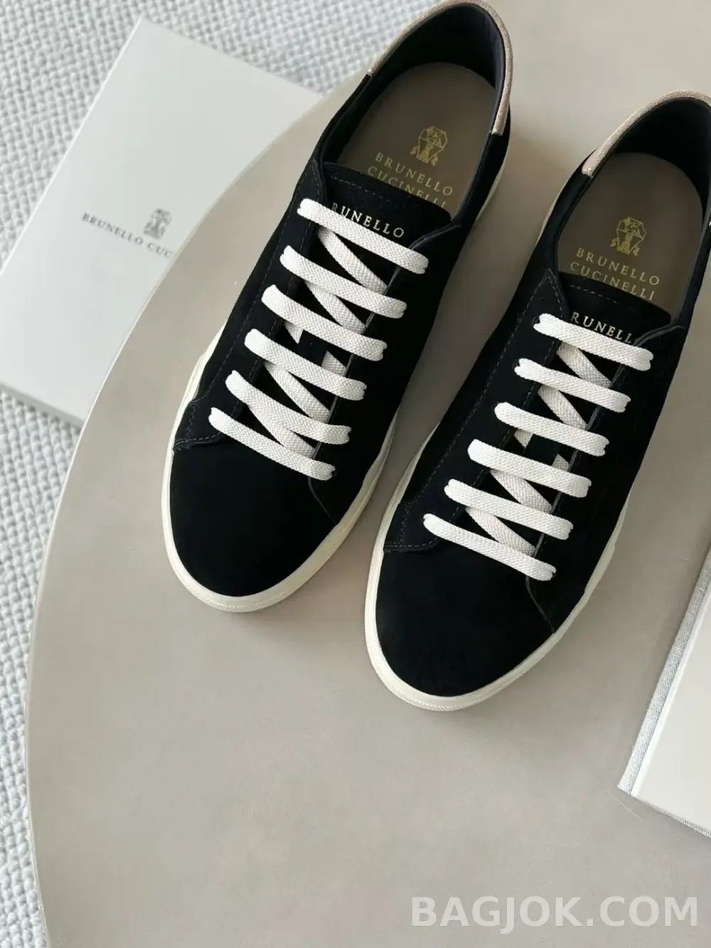 보스넬로쿠치넬리 보스넬로 쿠치넬리 미니멀 로우탑 스니커즈 ver.5 상세 이미지