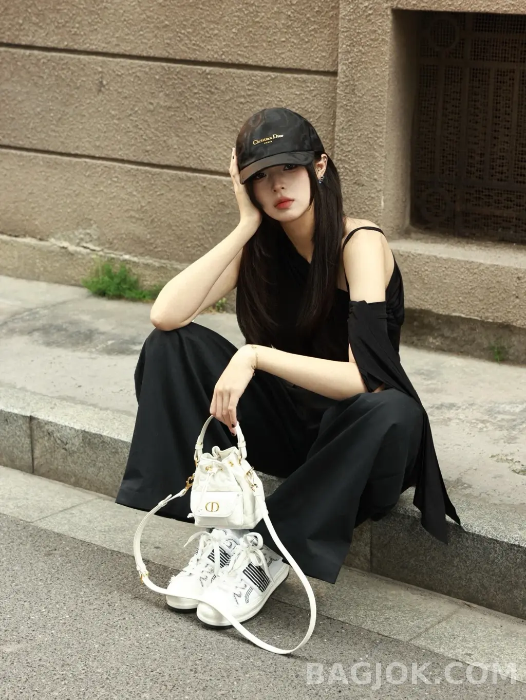 디올 디올 카로 나노 버킷백 상세 이미지