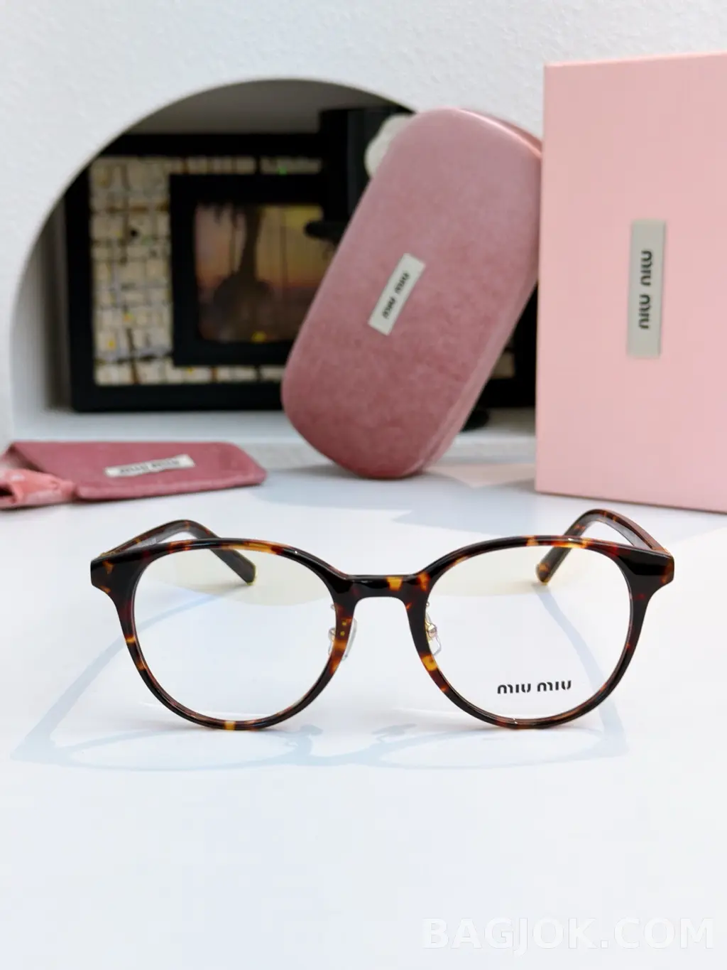 미우미우 MIU MIU Round Cat-Eye 안경 상세 이미지