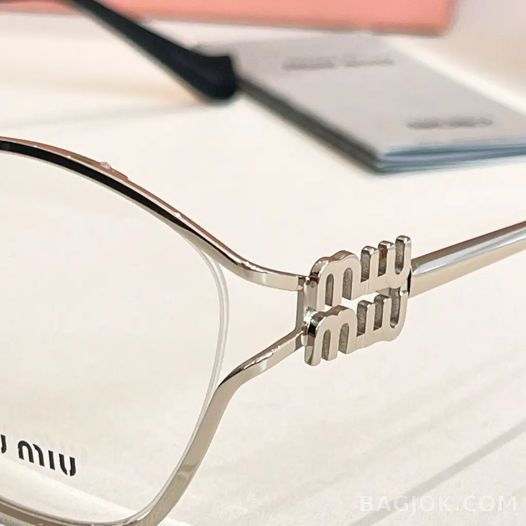 미우미우 MIU MIU Irregular Geometric Cutout 안경 상세 이미지