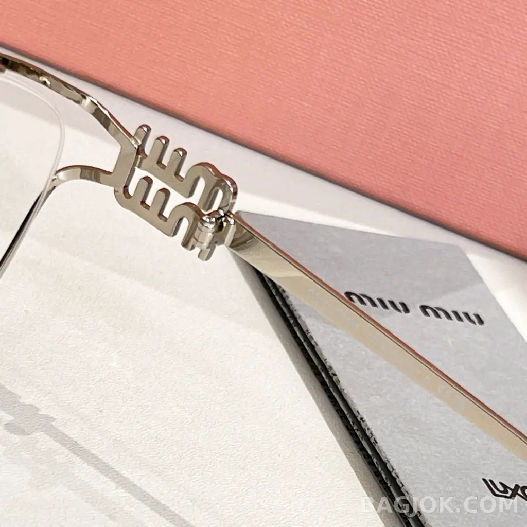 미우미우 MIU MIU Irregular Geometric Cutout 안경 상세 이미지