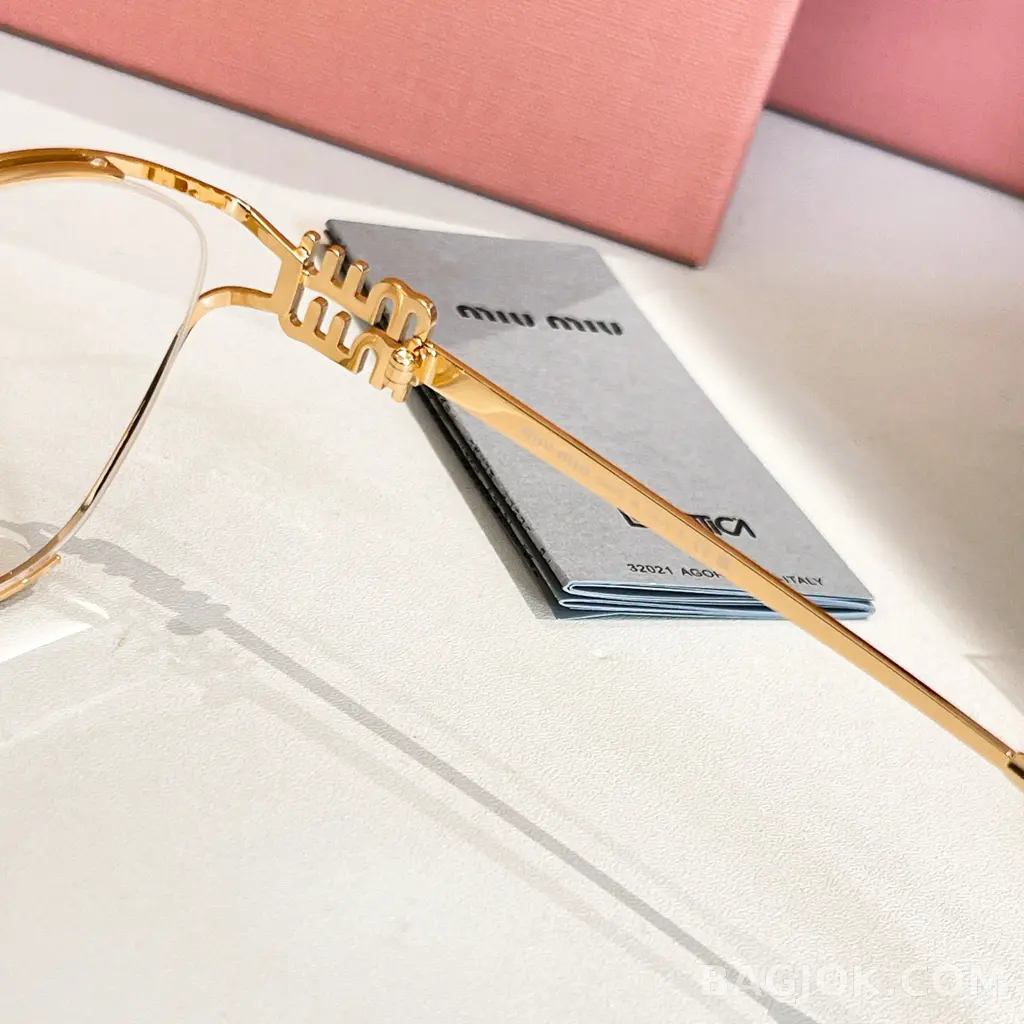 미우미우 MIU MIU Irregular Geometric Cutout 안경 상세 이미지