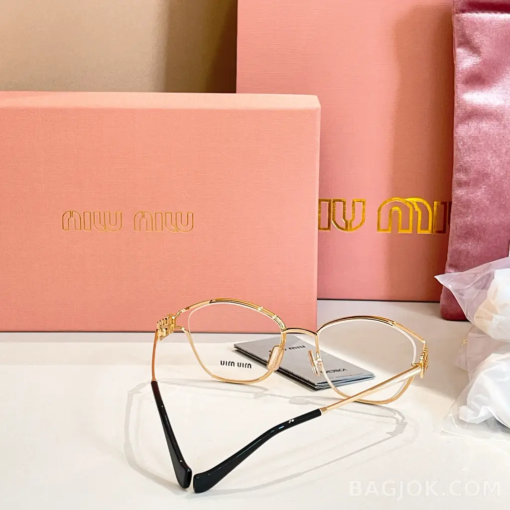 미우미우 MIU MIU Irregular Geometric Cutout 안경 상세 이미지