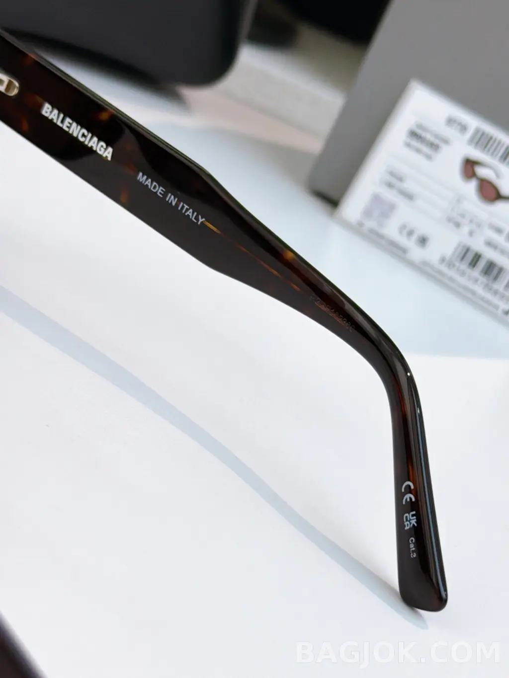 발렌시아가 BALENCIAGA Oval Cat-Eye Sunglasses 상세 이미지