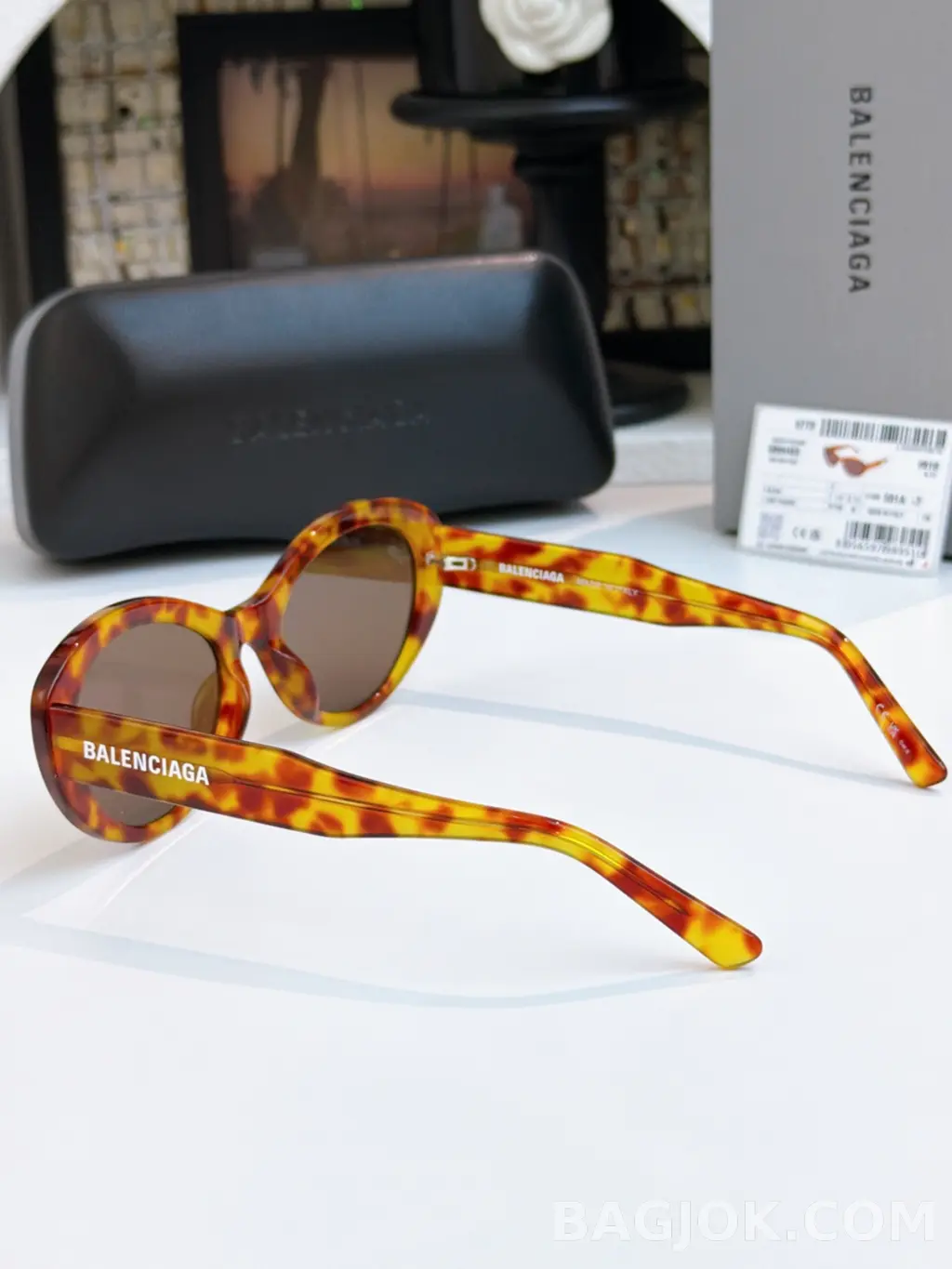 발렌시아가 BALENCIAGA Oval Cat-Eye Sunglasses 상세 이미지