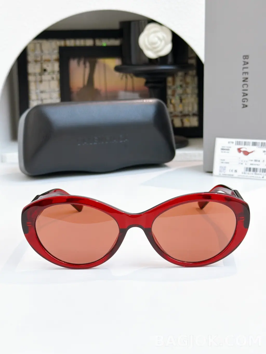발렌시아가 BALENCIAGA Oval Cat-Eye Sunglasses 상세 이미지