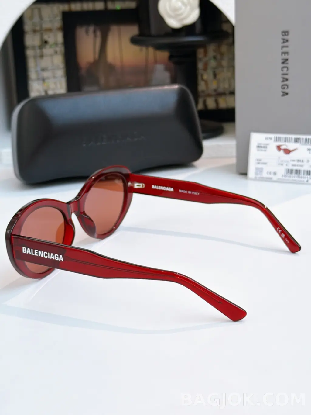 발렌시아가 BALENCIAGA Oval Cat-Eye Sunglasses 상세 이미지