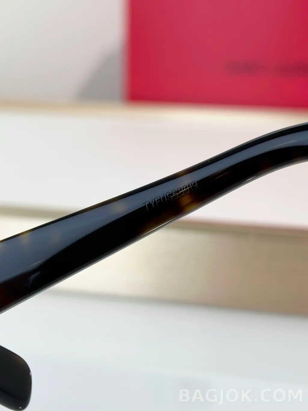 생로랑 SAINT LAURENT Rectangular Tortoise Sunglasses 상세 이미지