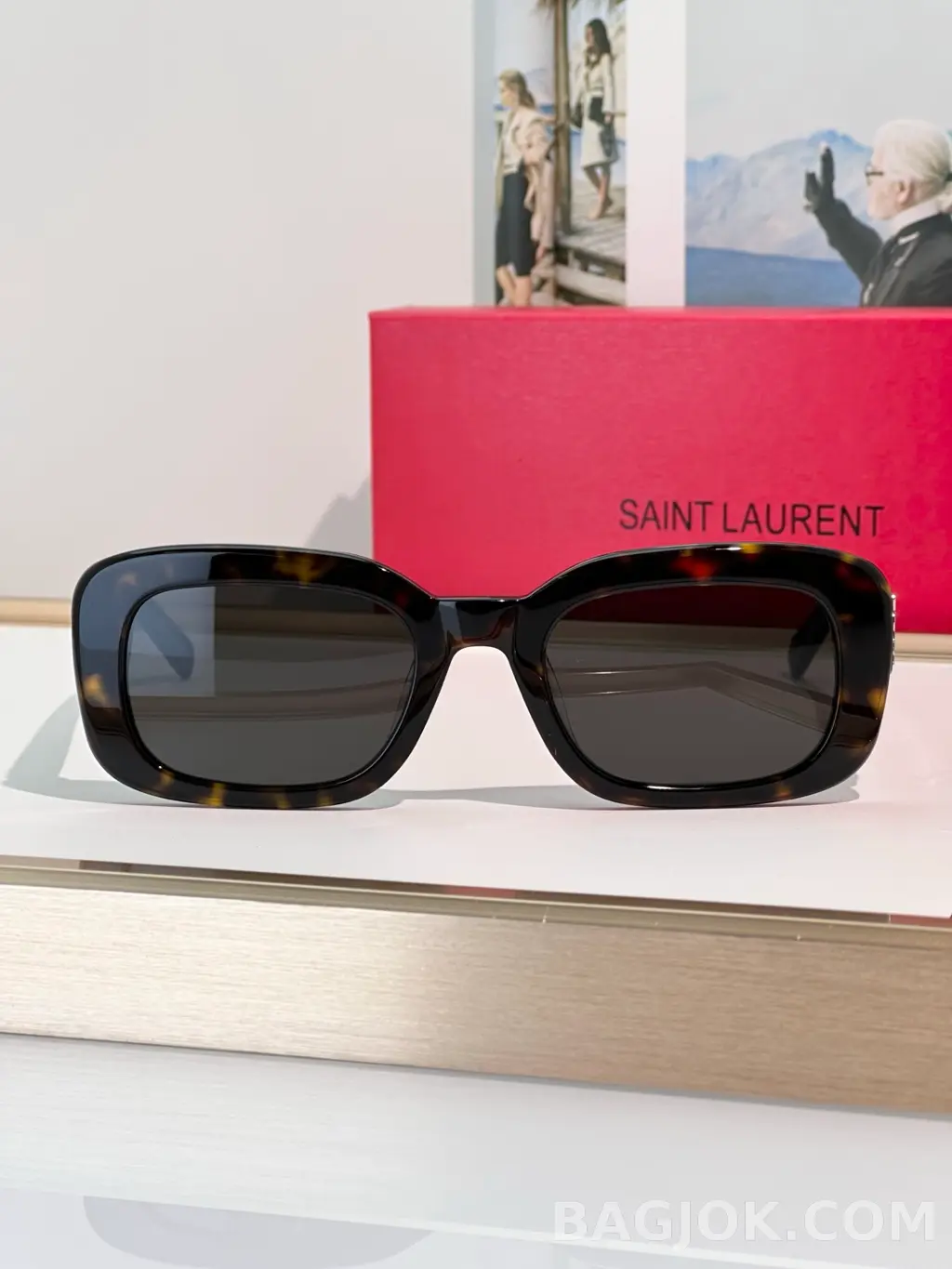 생로랑 SAINT LAURENT Rectangular Tortoise Sunglasses 상세 이미지