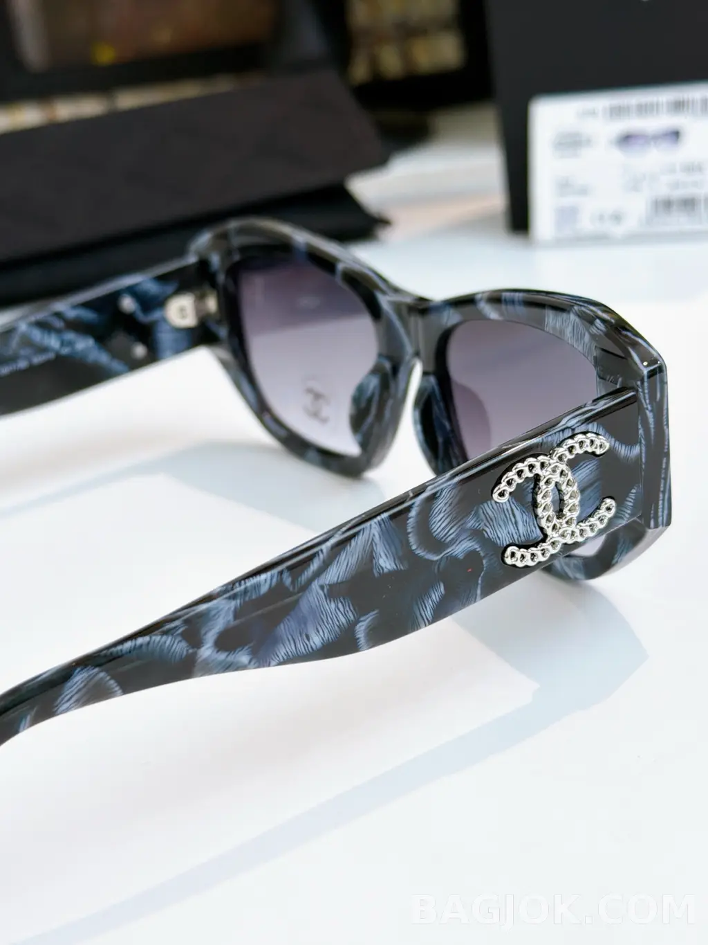 샤넬 CHANEL CH5554 Rectangular Sunglasses 상세 이미지