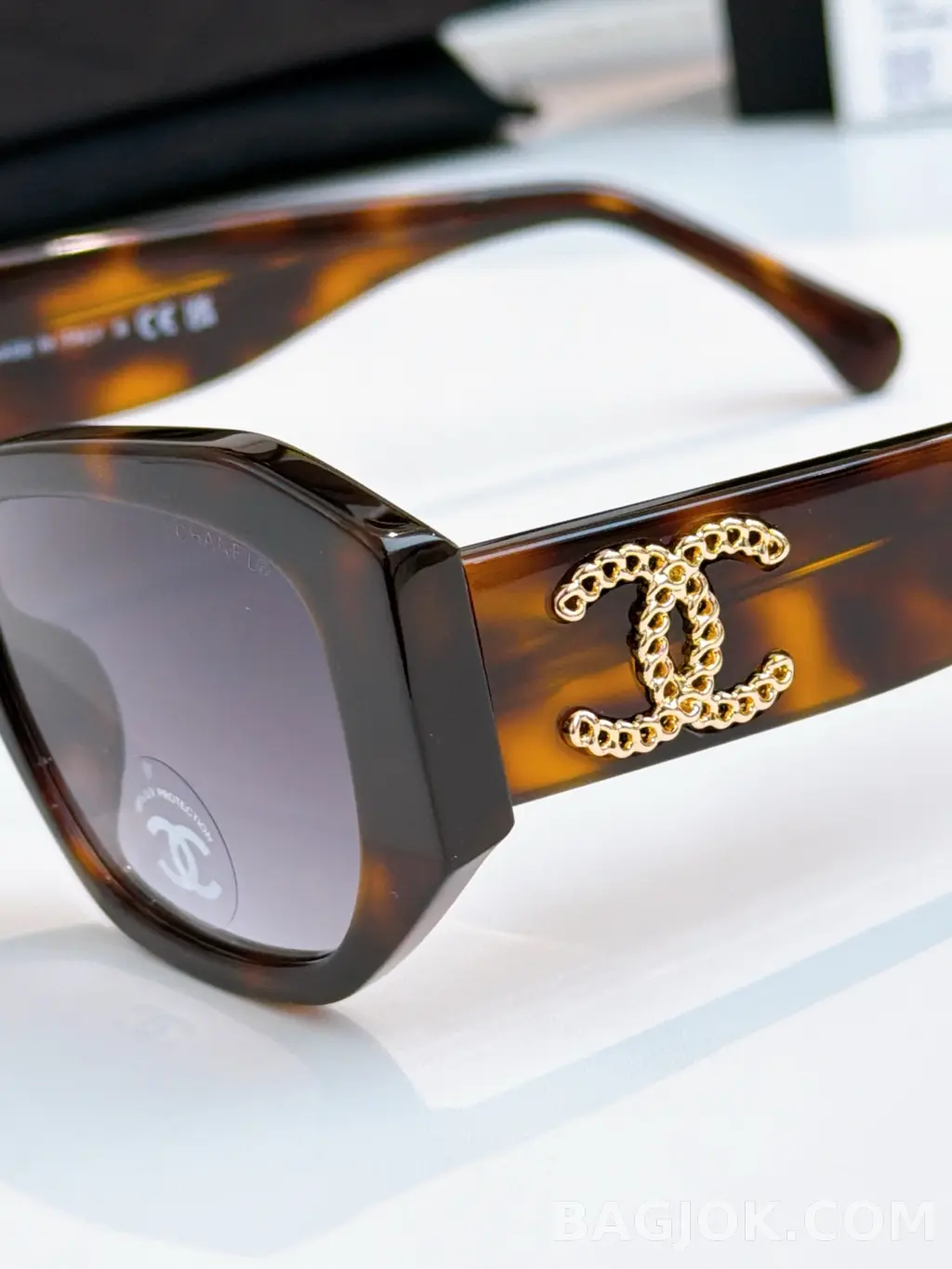 샤넬 CHANEL CH5554 Rectangular Sunglasses 상세 이미지