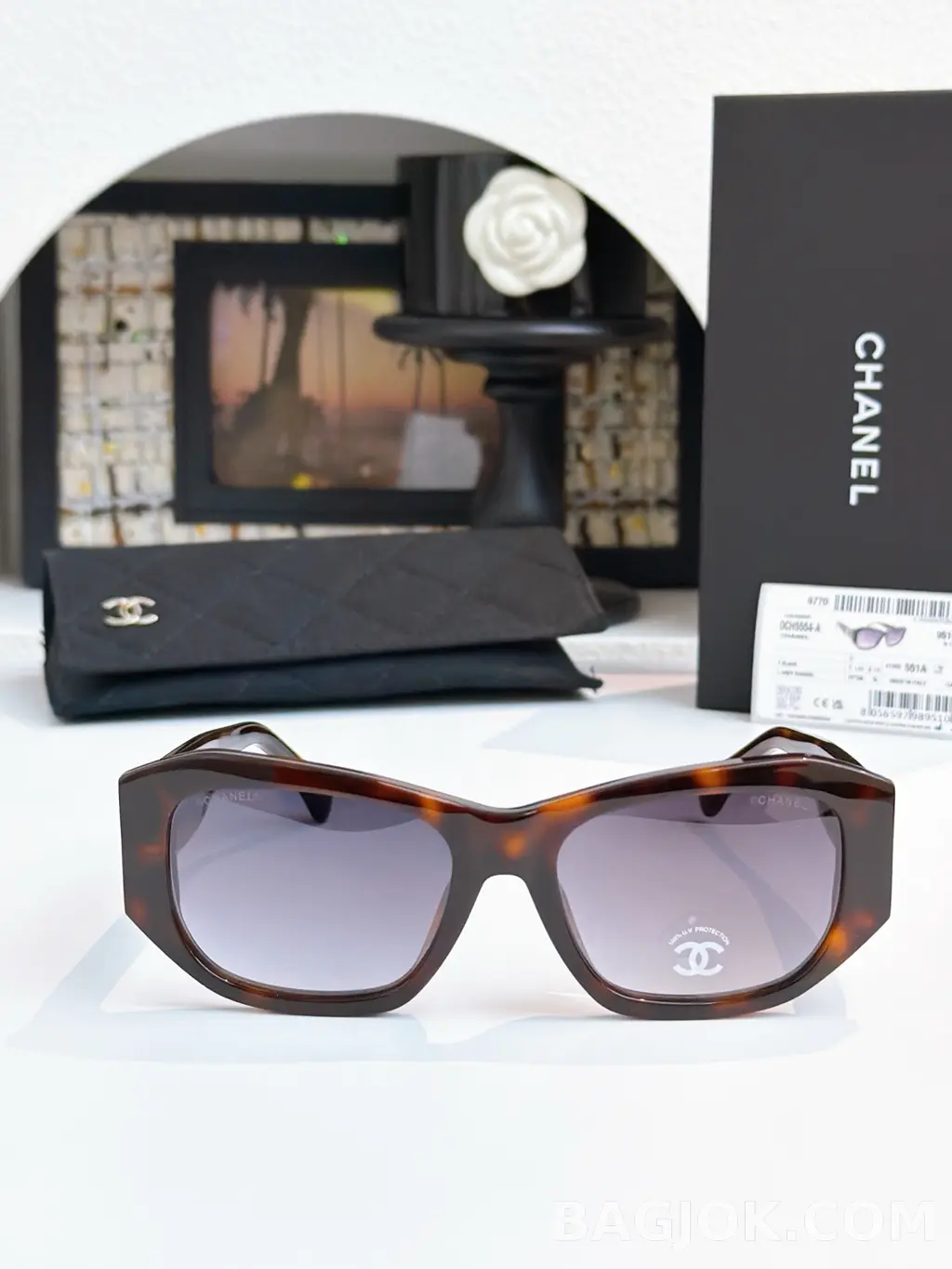 샤넬 CHANEL CH5554 Rectangular Sunglasses 상세 이미지