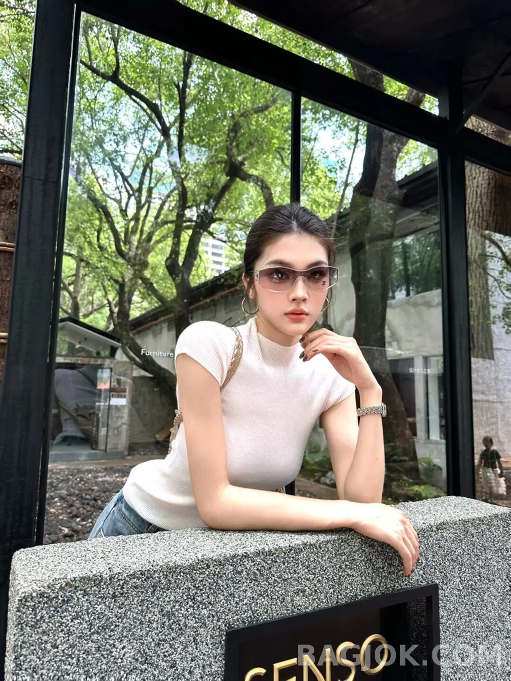샤넬 CHANEL CH4073 Shield Sunglasses (Y2K Edition) 상세 이미지