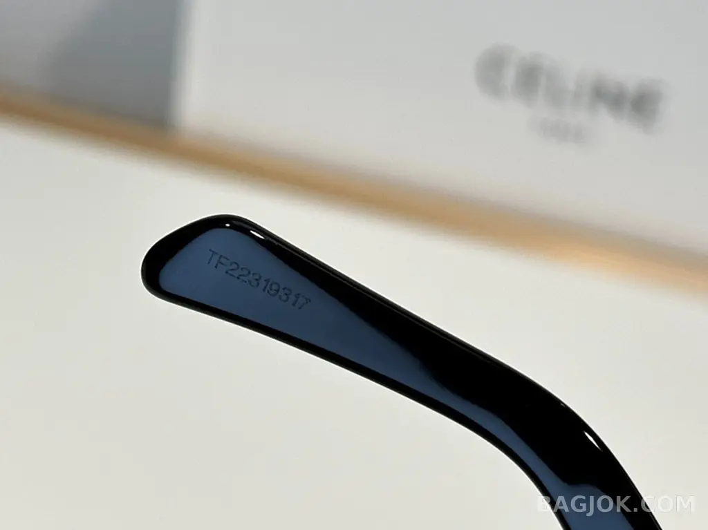 셀린느 CELINE CL40282U Triomphe Sunglasses 상세 이미지
