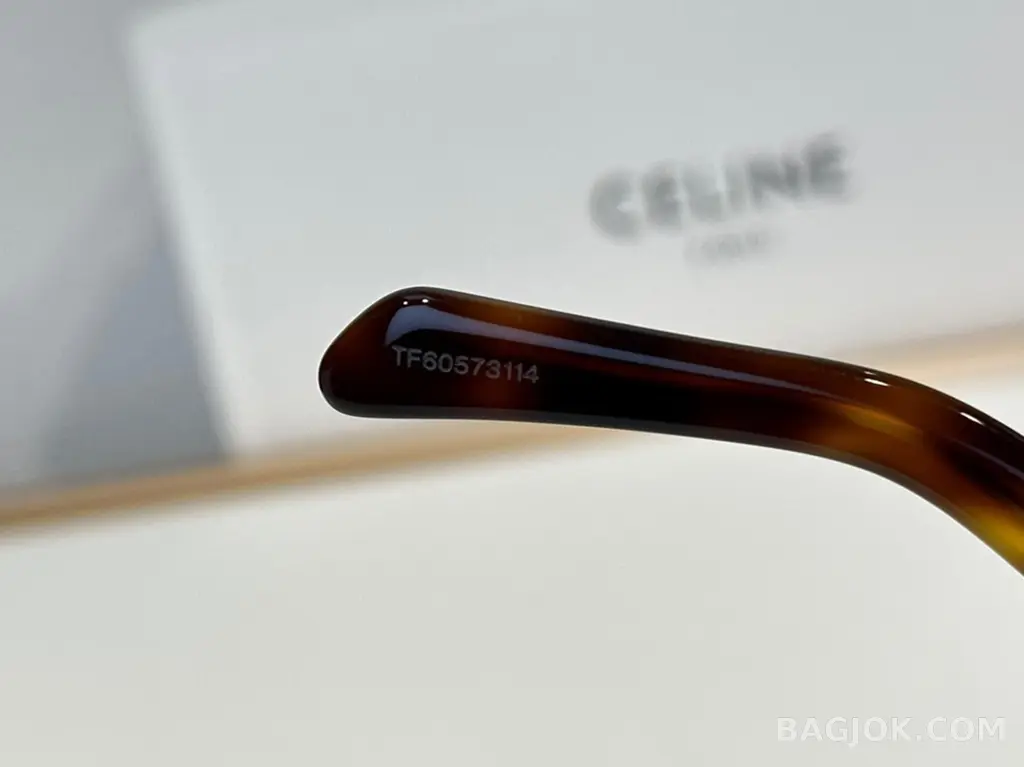셀린느 CELINE CL40282U Triomphe Sunglasses 상세 이미지