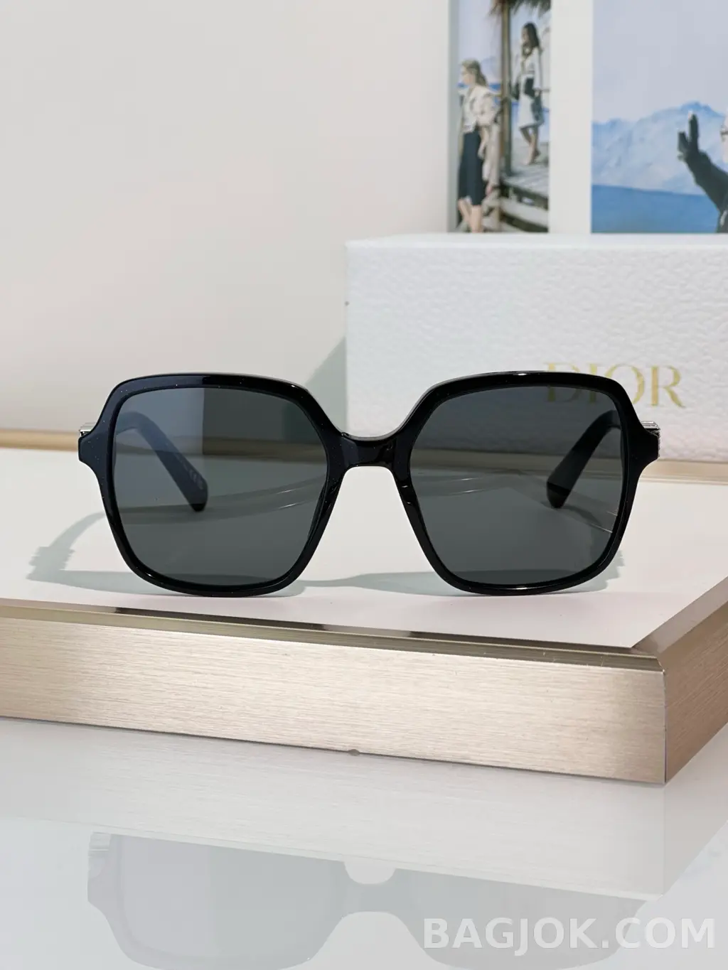 디올 DIOR Square Sunglasses(스와로브스키 디테일) 상세 이미지