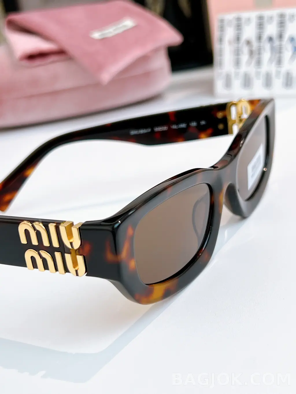 미우미우 MIU MIU SMU B04-F Sunglasses 상세 이미지