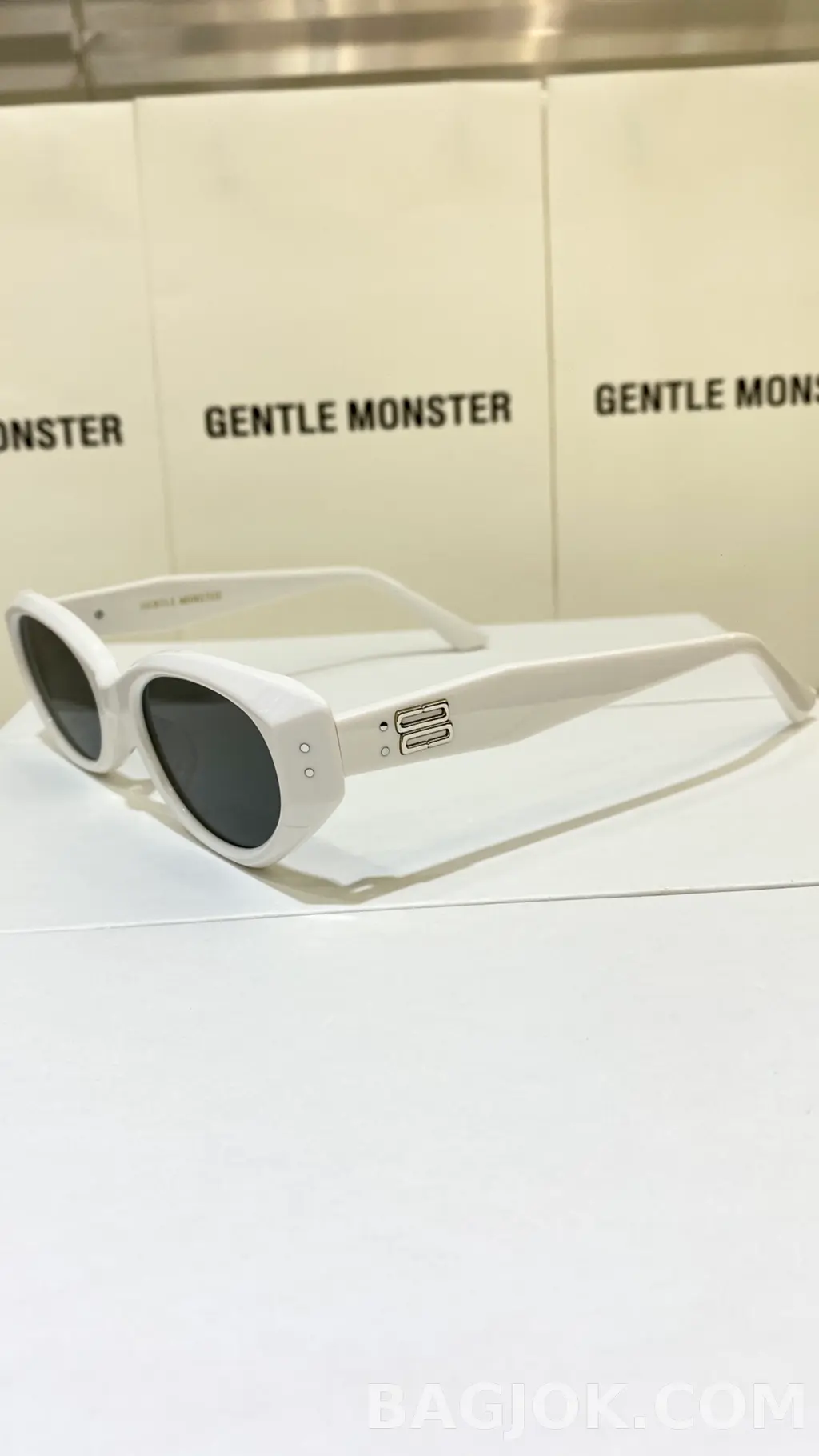 젠틀 몬스터 GENTLE MONSTER ROCOCO Sunglasses 상세 이미지