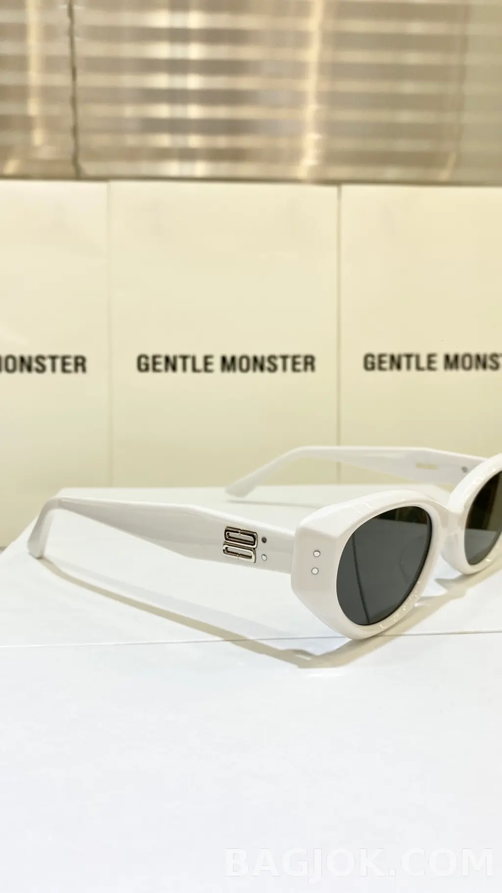 젠틀 몬스터 GENTLE MONSTER ROCOCO Sunglasses 상세 이미지
