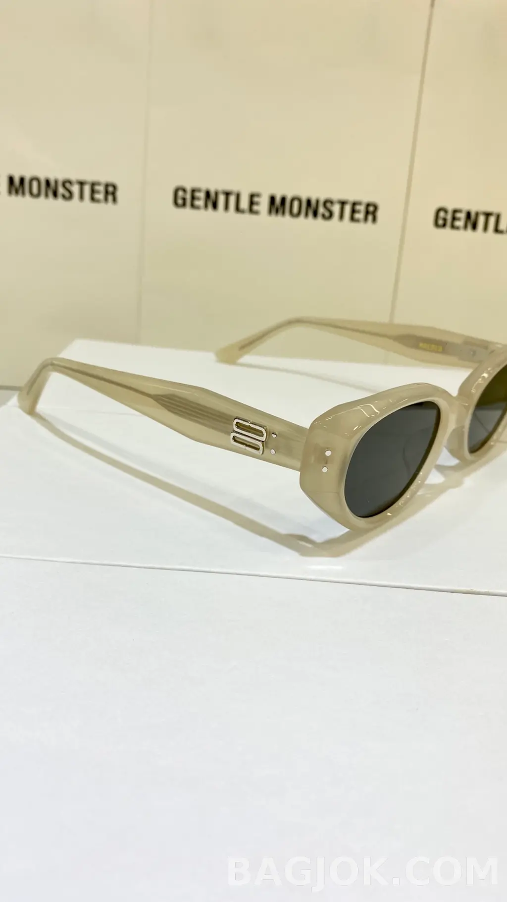 젠틀 몬스터 GENTLE MONSTER ROCOCO Sunglasses 상세 이미지