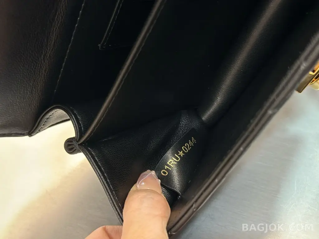 디올 디올 매크로까나쥬 앙주백 상세 이미지