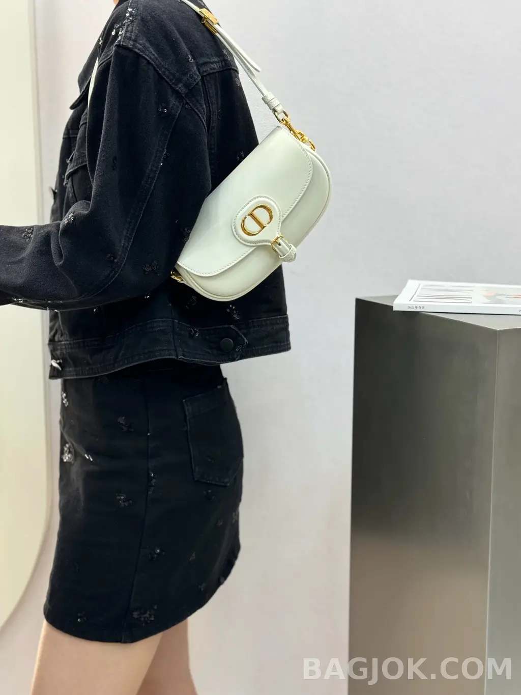 디올 디올 바비백 레더 이스트웨스트 상세 이미지