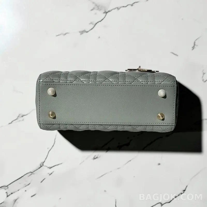디올 디올 레이디백 스몰 (램스킨) 상세 이미지