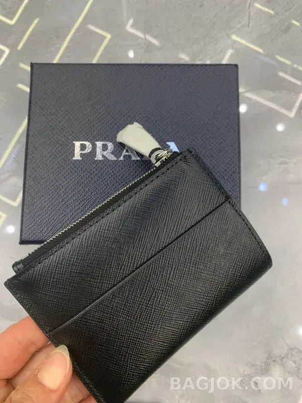 프라다 PRADA 사피아노 카드지갑 상세 이미지