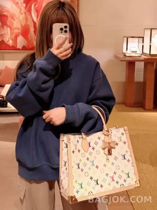 루이비통 루이비통 무라카미 온더고 MM 상세 이미지