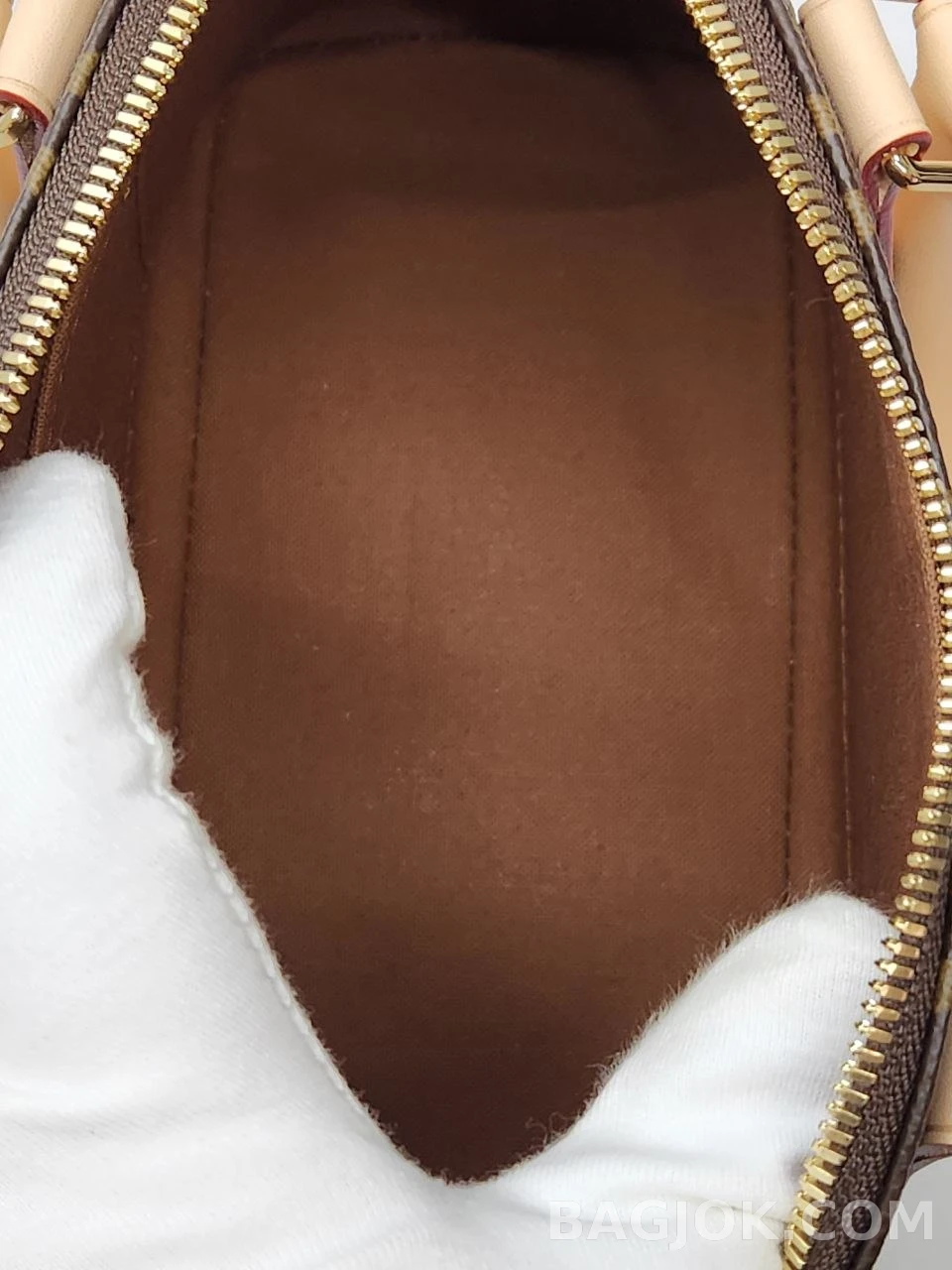 루이비통 루이비통 알마 BB 상세 이미지