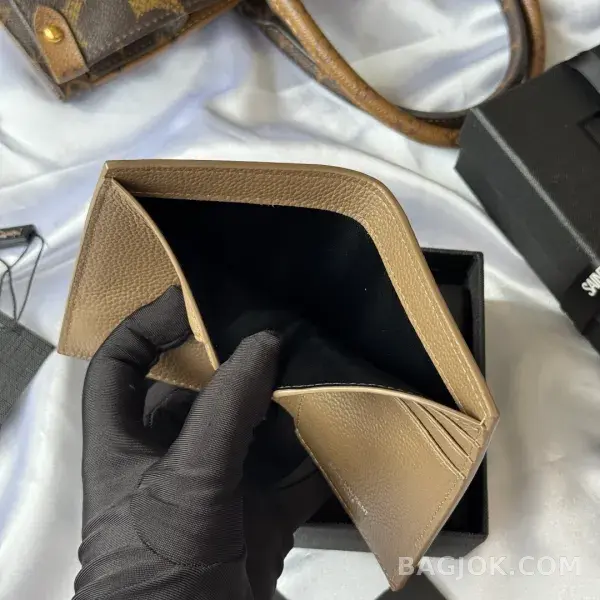 생로랑 생로랑 카산드르 카드지갑 상세 이미지