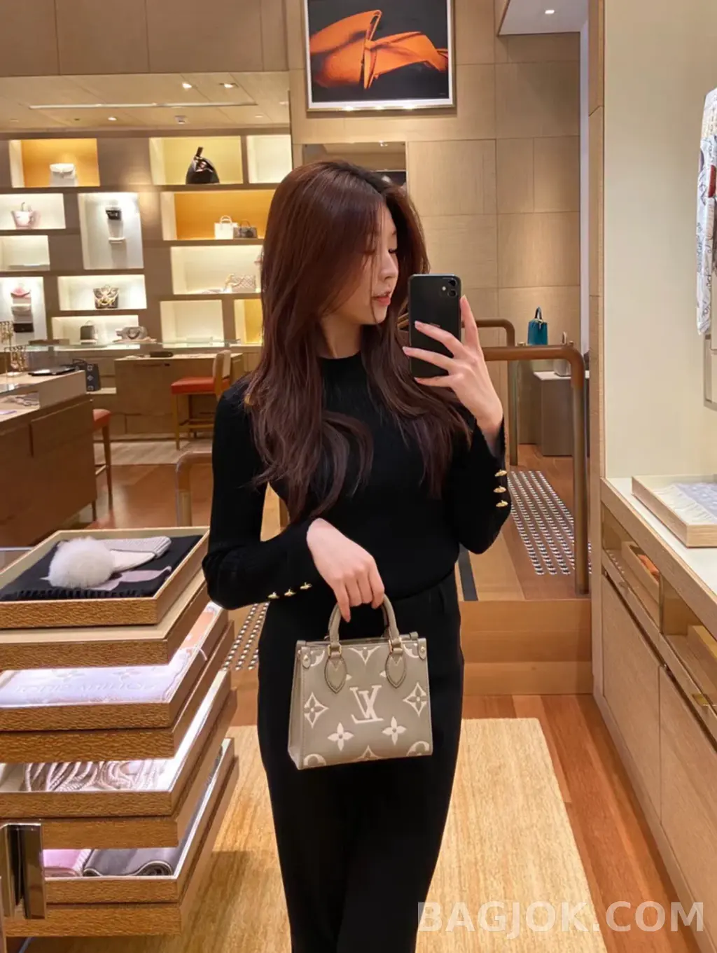 루이비통 루이비통 앙프렝뜨 온더고 BB 상세 이미지