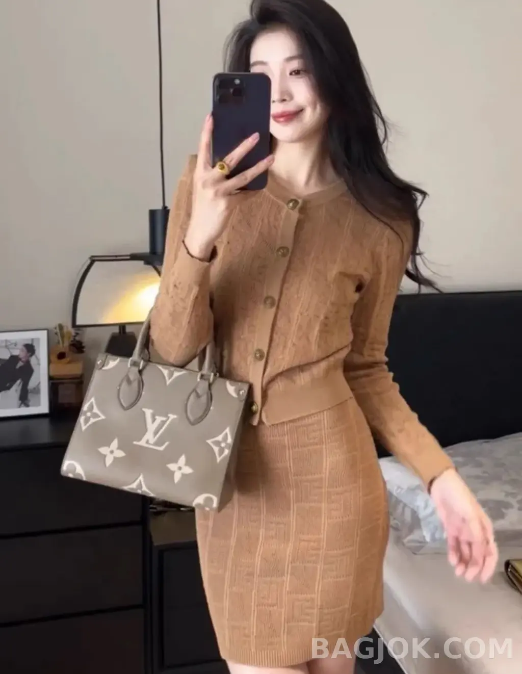 루이비통 루이비통 앙프렝뜨 온더고 PM 상세 이미지